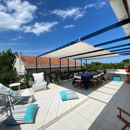 Casa Su Due Piani Con Terrazzo Sul Lungomare Di Rossano * Rossano Stazione