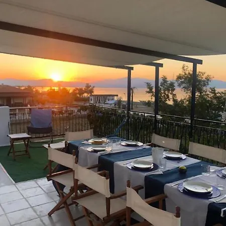 Casa Su Due Piani Con Terrazzo Sul Lungomare Di Rossano Casa vacanze Rossano Stazione